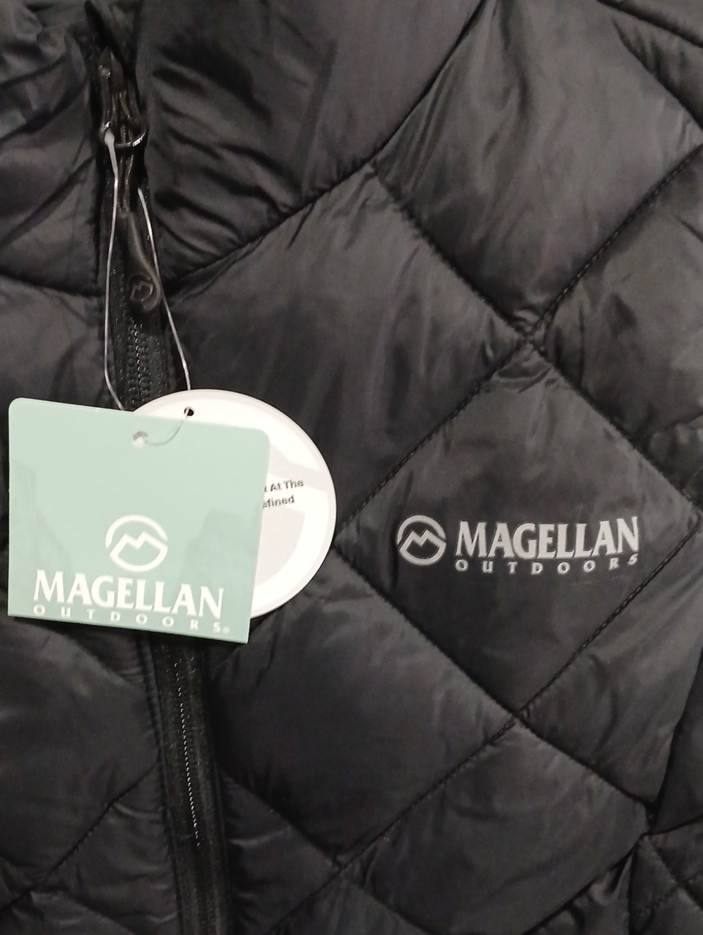 Magellan Outdoors Women's Black Quilted Puffer Vest - Picture 2 of 3